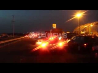 Ora News – Bllokohet prej një ore aksi Fushë Krujë-Laç