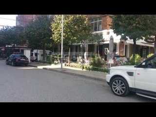 Report TV - Tiranë, i zënë pritë, plagoset shoku i Elton Çiça-s