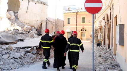 Más de 15.000 evacuados por el terremoto del domingo en Italia