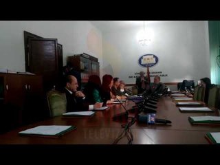 Aulon Kalaja Ja si largohen deputete e PS nga K i medias me urdher te Rames ok