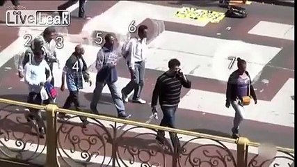 Conoce la nueva modalidad para robar celulares en un segundo