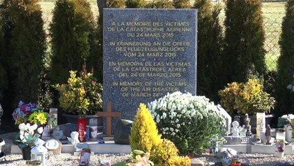 Crash de l'A320 : 18 mois plus tard, des catalans reviennent sur les lieux pour un hommage