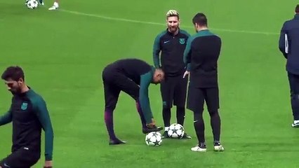 Neymar gets angry on Luis Suarez in Barcelona training in Manchester