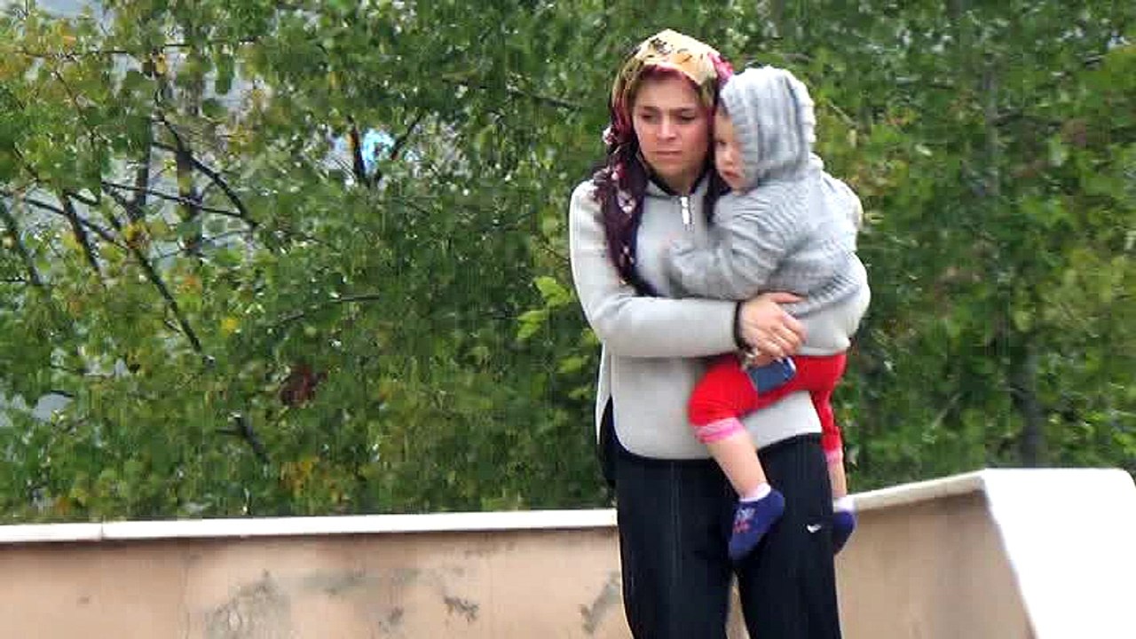 KDZ. EREĞLİ'DE HEYELAN... APARTMANIN ÜZERİNE ÇÖKTÜ