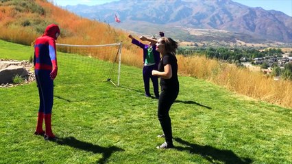 Hitting Eggs & Cupcakes with Baseball Bats Victoria & Annabelle Toy Freaks Family