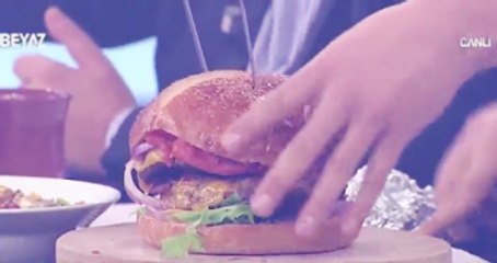 Derin Futbol'da Gece Saatlerinde Et Servisi Yapıldı