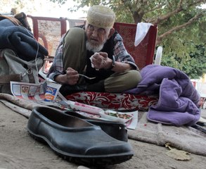 Parkta kalan yaşlı adamın hesabından servet çıktı