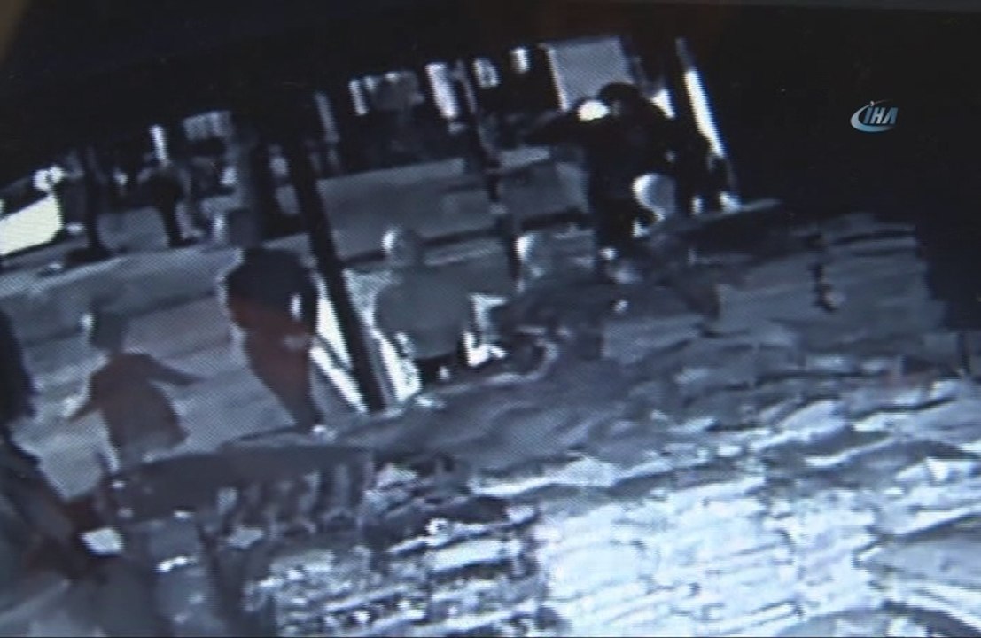 Hırsızlık çetesi kamerada