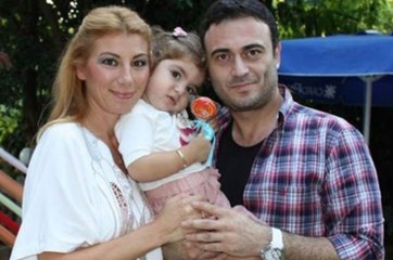 Kutsi'nin Eski Eşinin, Yeni Nişanlısıyla Verdiği Poz Olay Oldu