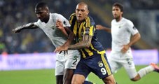 Akhisar Belediyespor, 2 Futbolcuyu Kadro Dışı Bıraktı