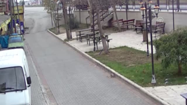 Karacabey'de Kamyonet Yayaya Çarptı: 1 Ölü