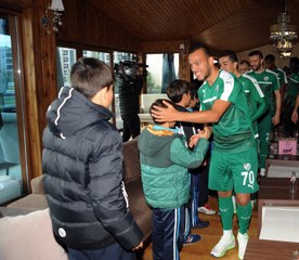 Minik taraftarın isteği gülümsetti