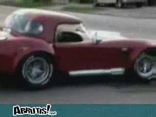 Crash d'une AC Cobra (encore une blonde)