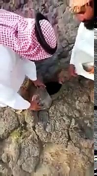 دیکھیں اللہ پاک کی قدرت کی اک جھلک کیسے پتھر میں پانی