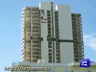 دیکھیں دیکھتے ہی دیکھتے اس بلڈنگ کو کیا ہو گیا۔