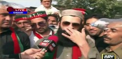 PTI Workers Invented Masks to Save Themselves From Tear Gas by Watching Procedure From Google