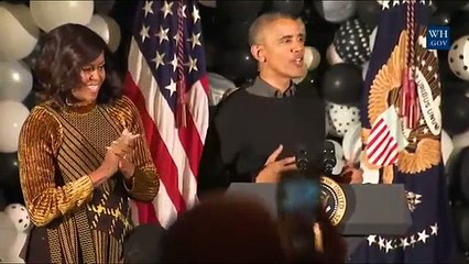 Descargar video: Barack y Michelle Obama festejaron Halloween al ritmo de “Thriller”