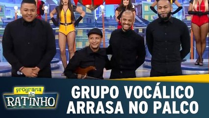 Grupo Vocálico arrasa no palco