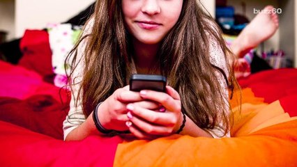 Why Smartphones and Other Devices are Keeping Your Kid Awake