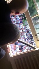 ce professeur a un cancer et plus de 4000 élèves venus chanter devant sa maison