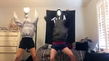 quand t es avec ta meilleure amie et que vous entendez votre musique