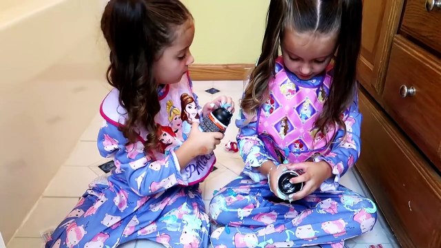 BAD BABY FREAKS OUT GIANT MESS GIRLS in Real Life vs MaddaKenz Twins Family Kids Toy Review Vlog-5sNQtc2nB7A