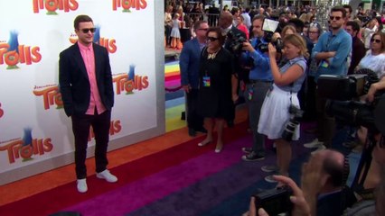 16 states where it's illegal to take a voting booth selfie