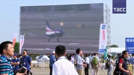 Видео китайского истребителя пятого поколения J-20