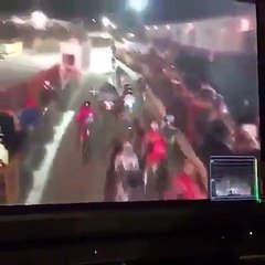 DON VERGAS ESTACIONANDOSE