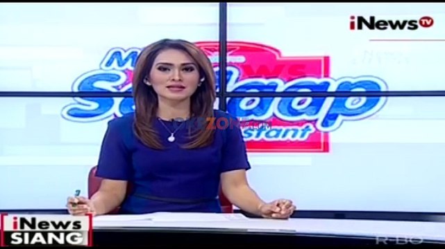Petugas Razia Dokumen Imigrasi WNA di Tanah Air
