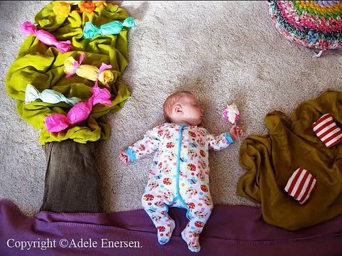 Une maman filme son bébé qui dort, mais quand elle décide de faire - ÇA Les gens sont sans mot...