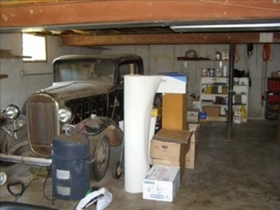 Johnson County Kansas Ranch Home For Sale on 1.3 Acres