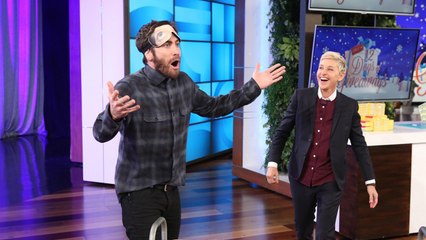 Jake Gyllenhaal Shoots Basketball Blindfolded on Ellen SHow