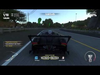 DRIVECLUB™ Segura peão.