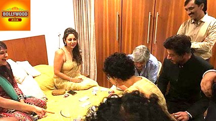 Shahrukh Khan And Gauri Khan Playing Cards At Diwali Bash | Bollywood Asia