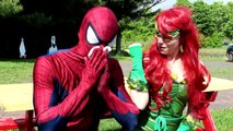 Spiderman & Frozen Elsa vs Catwoman! w/ Pink Spidergirl, Maleficent, Poison Ivy & Superman :)