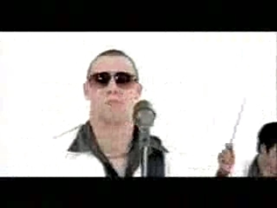 EGO-STAR (Video mit Ebby Thust)