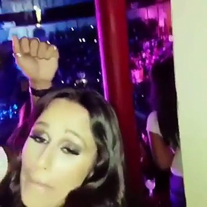 Rita Pereira dança sensualmente