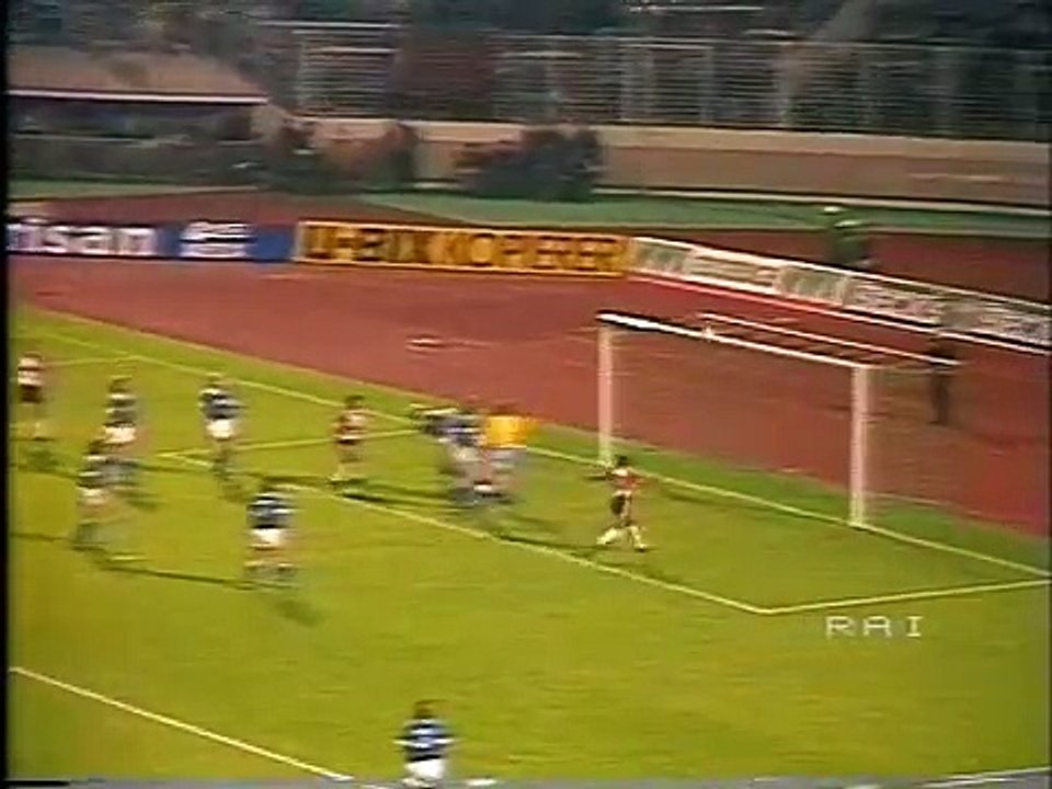 03.10.1984 - 1984-1985 UEFA Cup 1st Round 2nd Leg Hamburger SV 2-0 Southampton FC