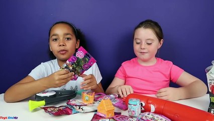BOP IT VS SILLY SAUSAGE TOY CHALLENGE GAME ep2