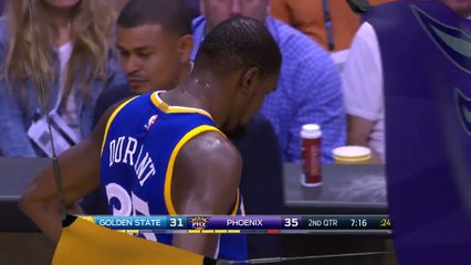 Kevin Durant perd une chaussure en plein match de basket