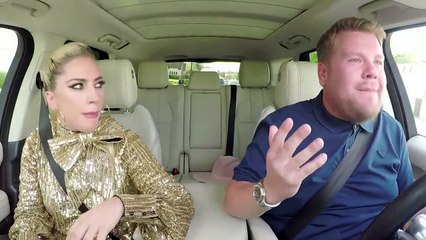 Lady Gaga en promo mode karaoké dans un 4X4