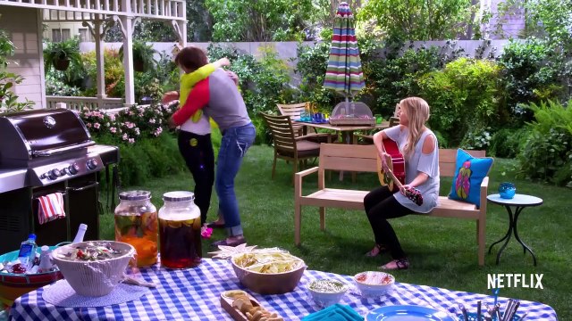 Fuller House - saison 2 - La Fête à la maison - Trailer - Bande-annonce (VO)