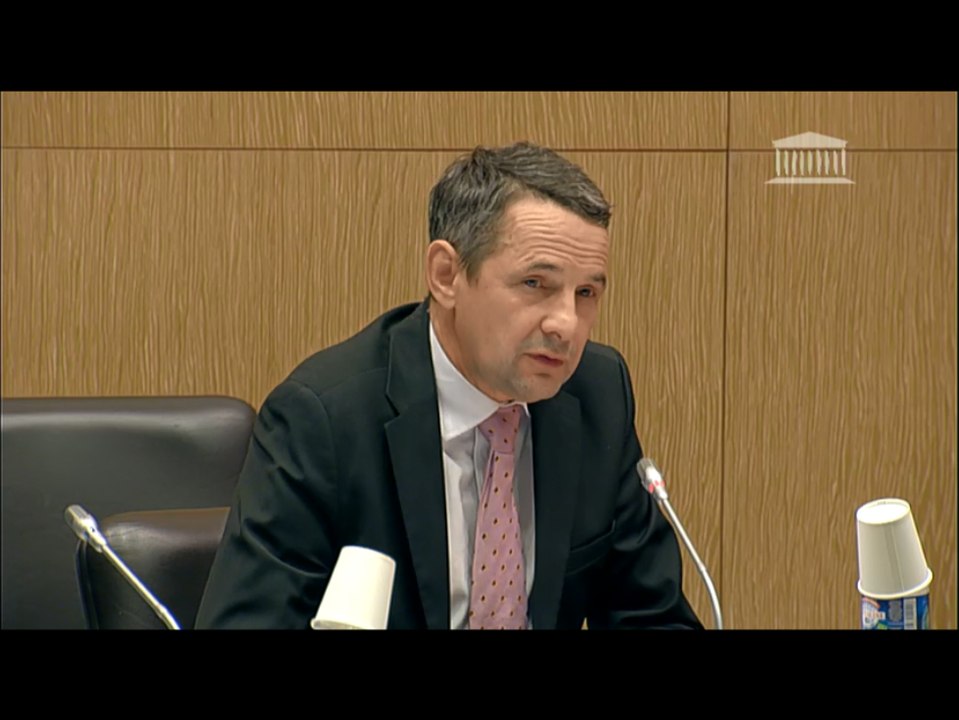 Thierry Mandon répond à Valérie Corre en commission élargie crédits 2017 Enseignement supérieur