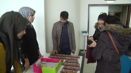 Etkinliğe Biletle Değil Yardım Yaparak Girdiler