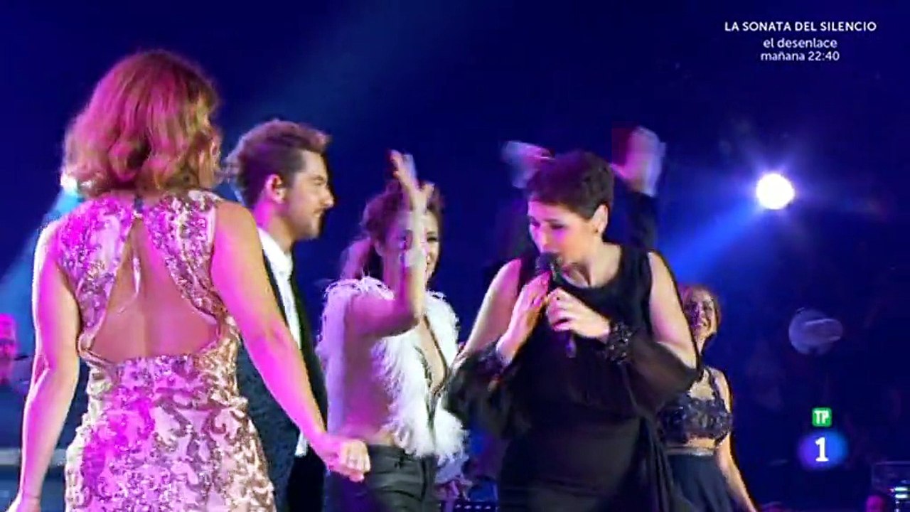 Concierto OT El Reencuentro - Europe is living a celebration (Rosa con Bustamante, Gisela, Geno, Bisbal y Chenoa