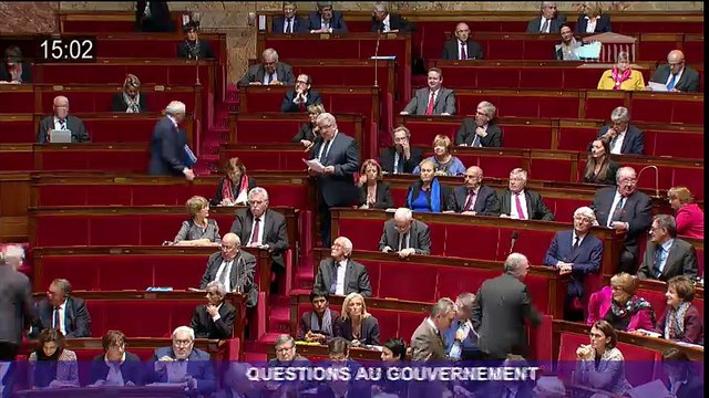 Péages autoroutiers : Patrice Carvalho interpelle le gouvernement