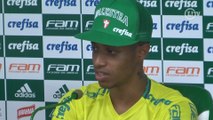 Tchê Tchê minimiza seca de gols de Jesus no Palmeiras: 'É o camisa 9 da Seleção'