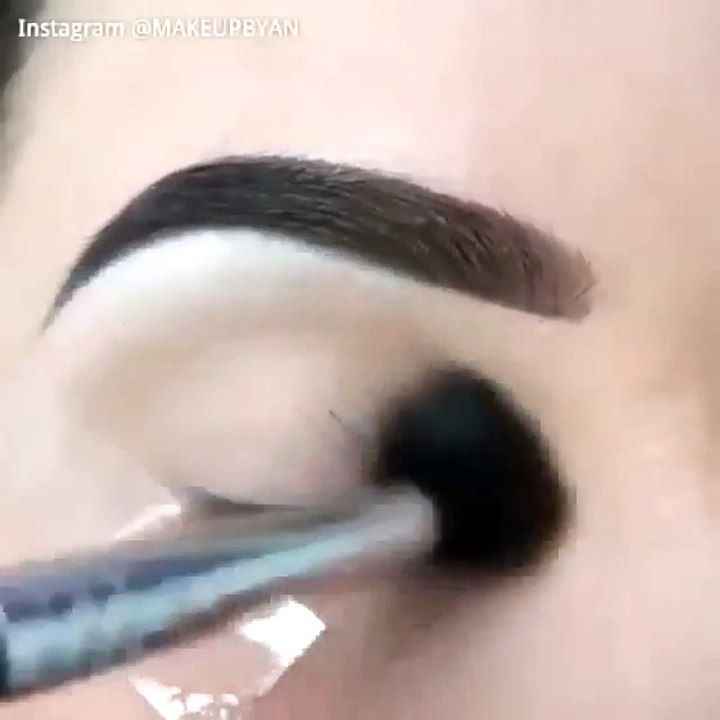 مكياج عيون