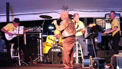 Danny McCorkle & the Katz perform 'Elvis 50's Medley' Elvis Week 2016